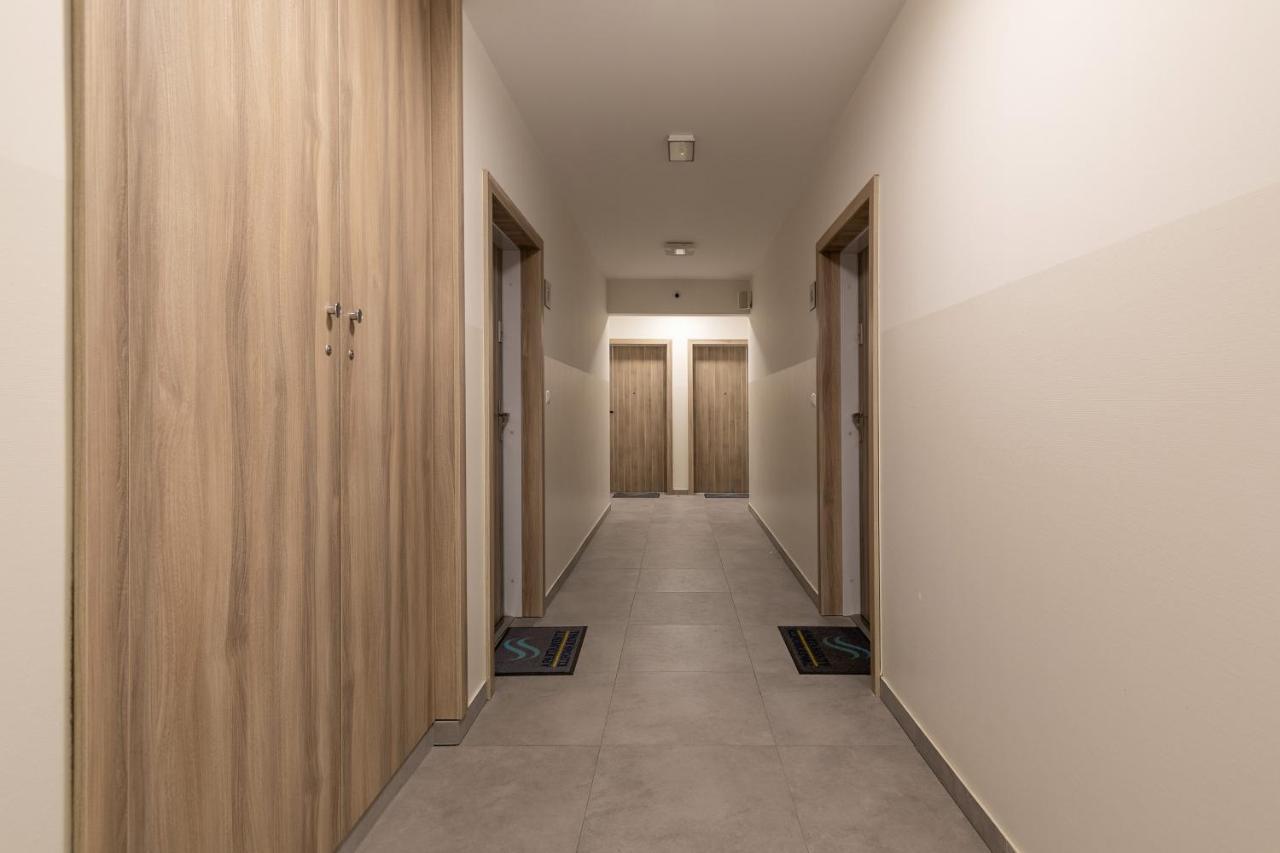 Apartment 9 *